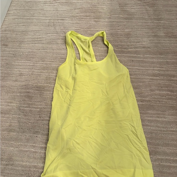 Lululemon Razorback Tank Top - Picture 2 of 2